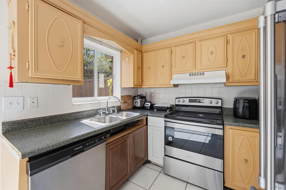67 NE 20th Court #6h Wilton Manors, FL 33305