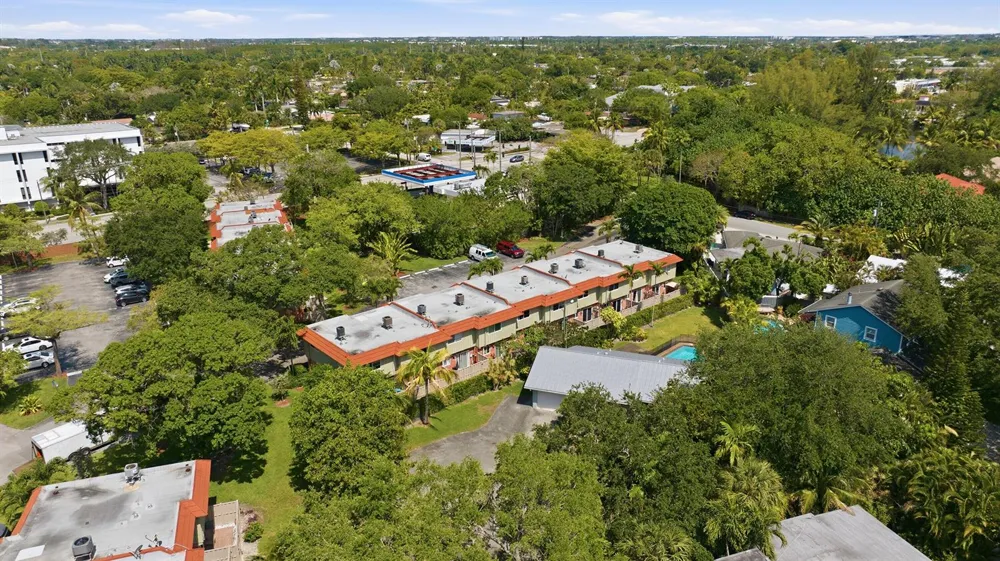 67 NE 20th Court #6h Wilton Manors, FL 33305