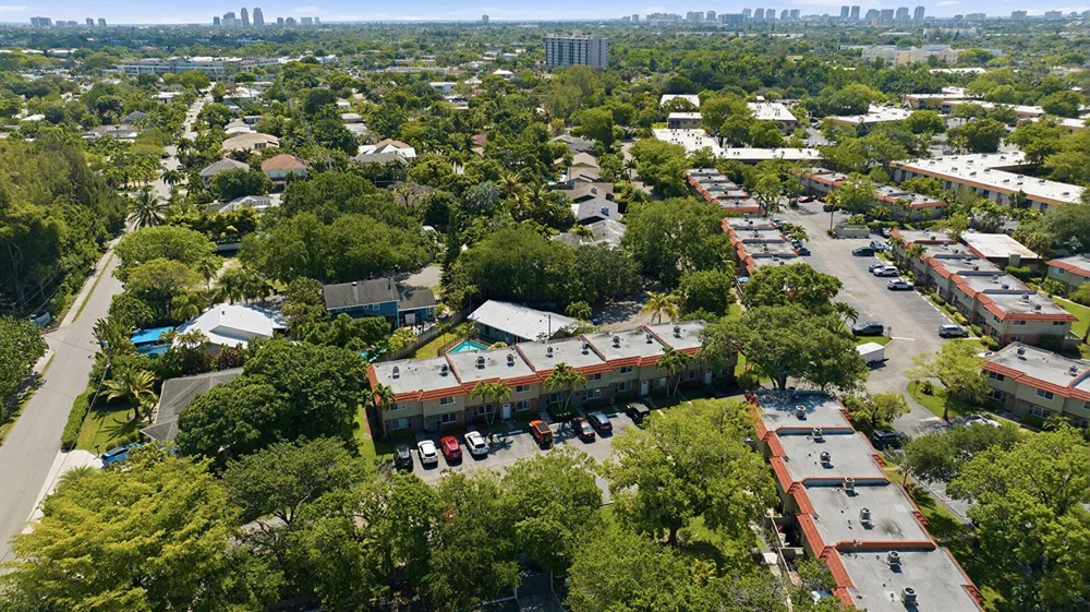 67 NE 20th Court #6h Wilton Manors, FL 33305
