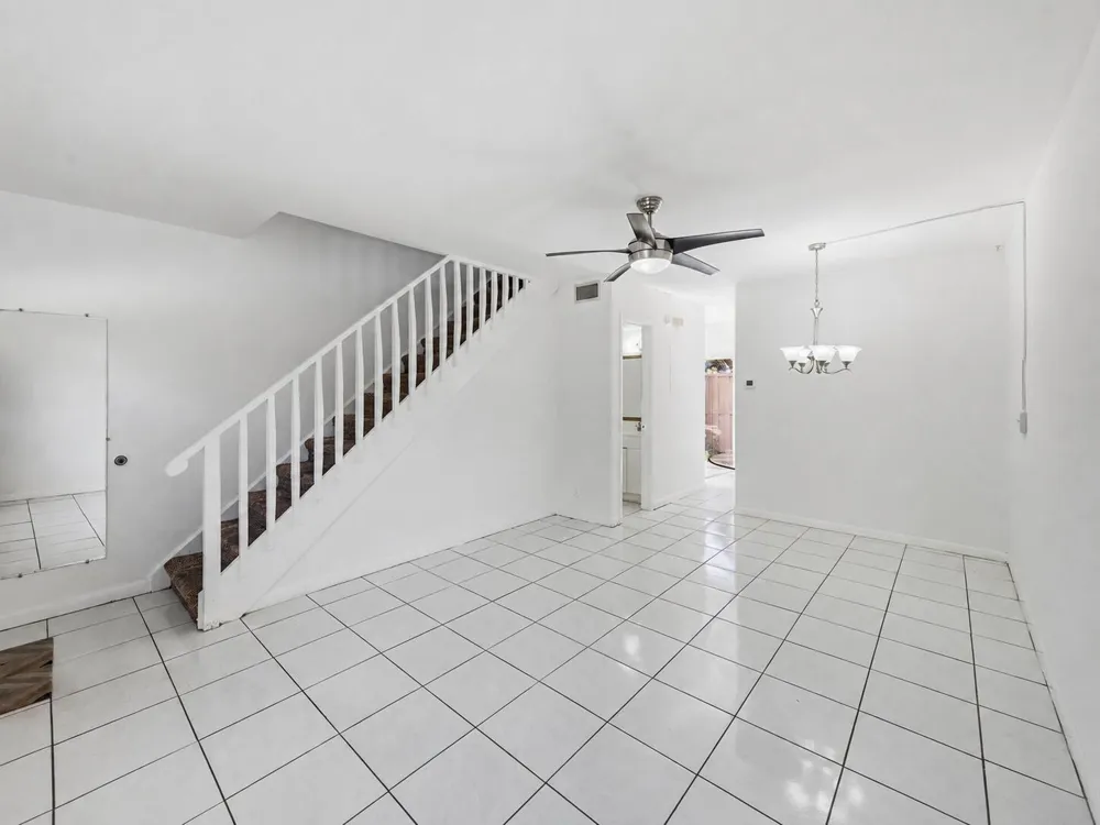 67 NE 20th Court #6h Wilton Manors, FL 33305