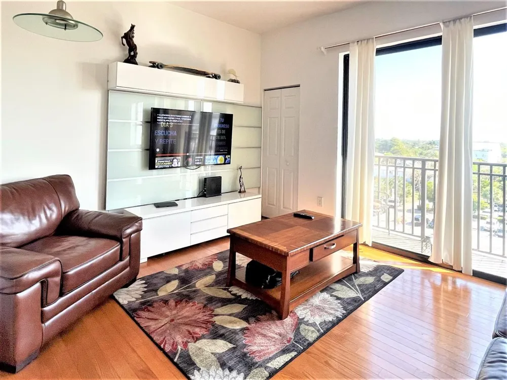 511 Lucerne Avenue #616 