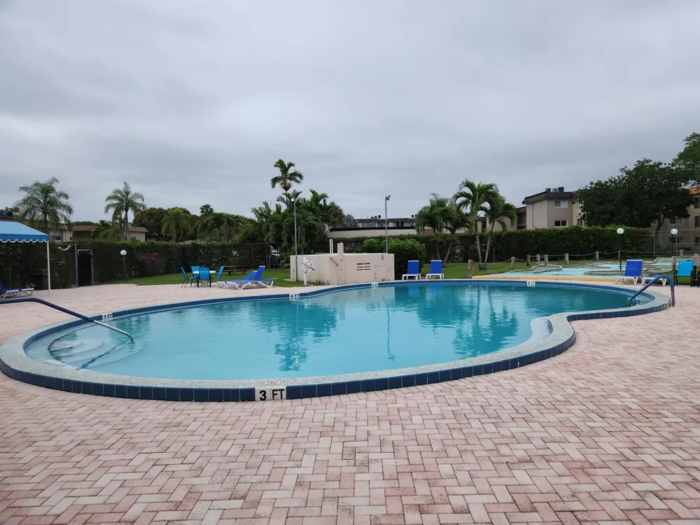 711 Lori Drive #204 Palm Springs, FL 33461