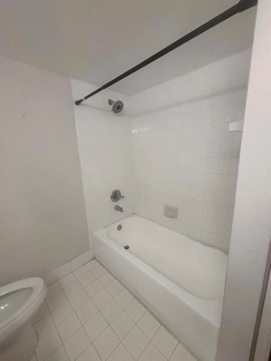 3844 Lyons Road #206 Coconut Creek, FL 33073