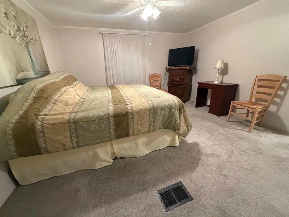 8044 SE Patriot Avenue Hobe Sound, FL 33455