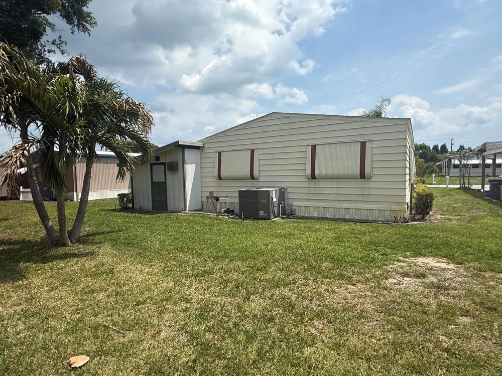 8044 SE Patriot Avenue Hobe Sound, FL 33455