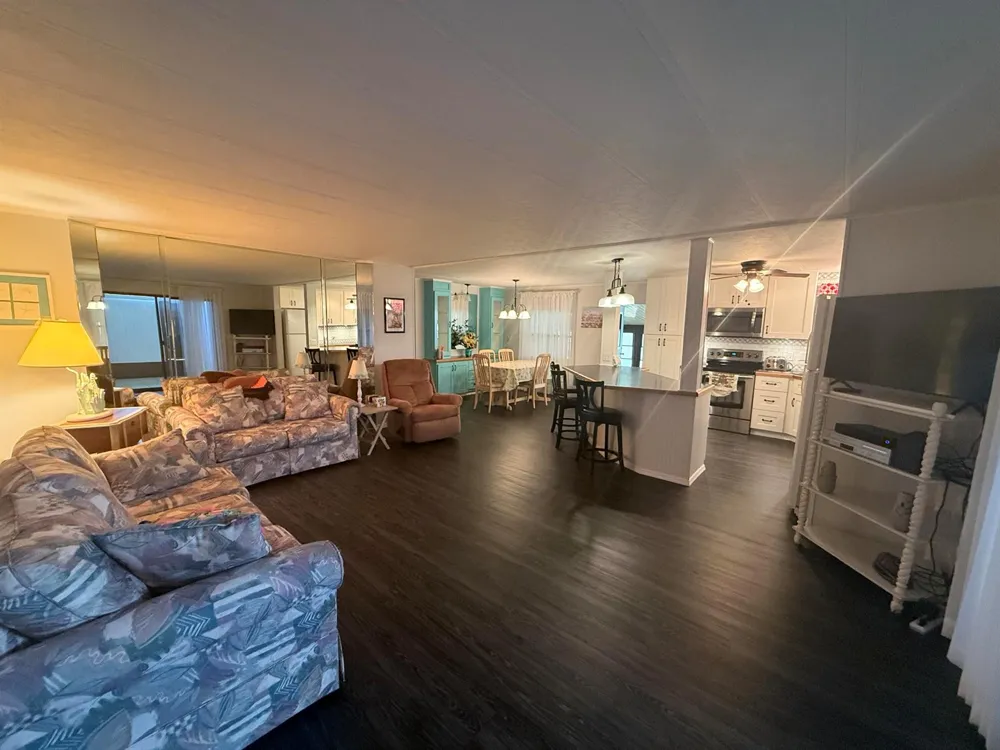 8044 SE Patriot Avenue Hobe Sound, FL 33455