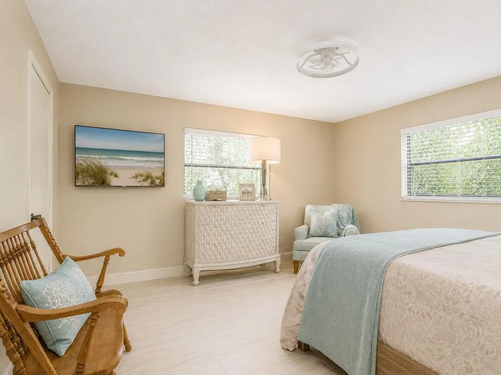400 18th Street #G5 Vero Beach, FL 32960