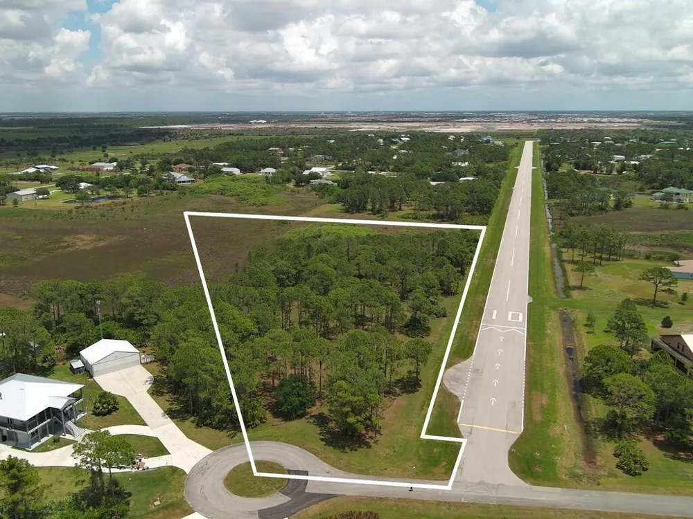 12370 Skymaster Street Port St. Lucie, FL 34987