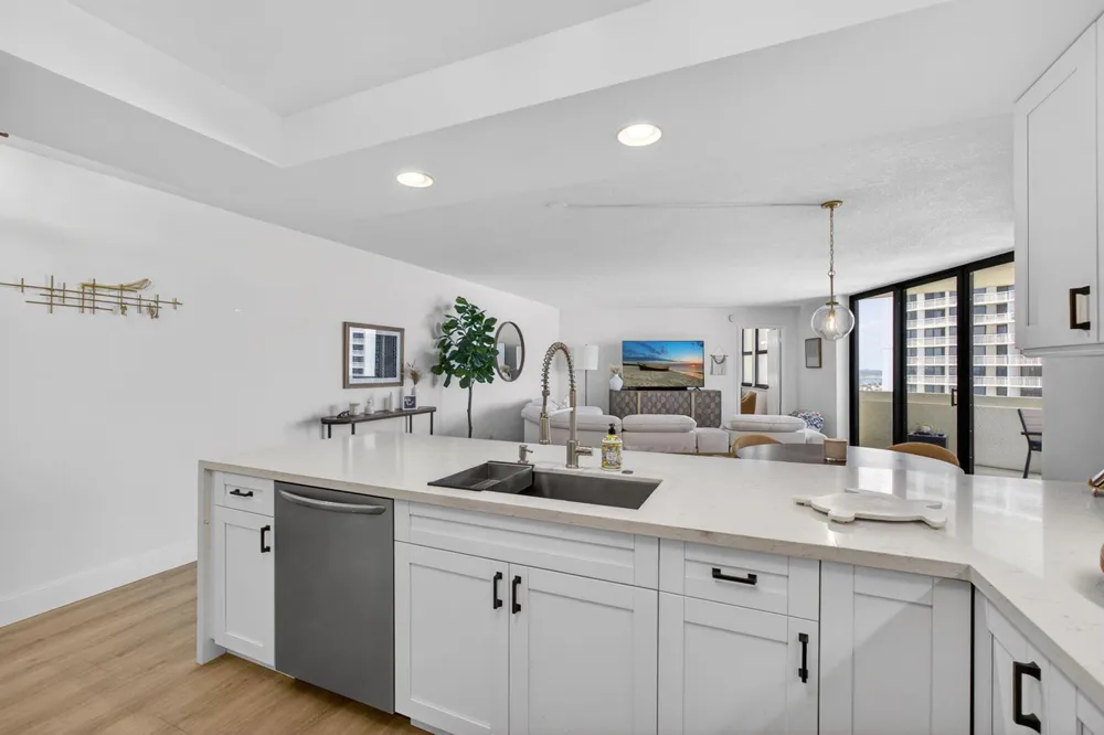 2800 Ocean Drive #A-19c Riviera Beach, FL 33404
