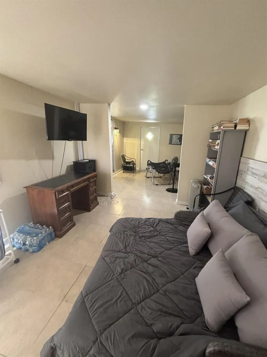 6445 Cypress Lane Atlantis, FL 33462