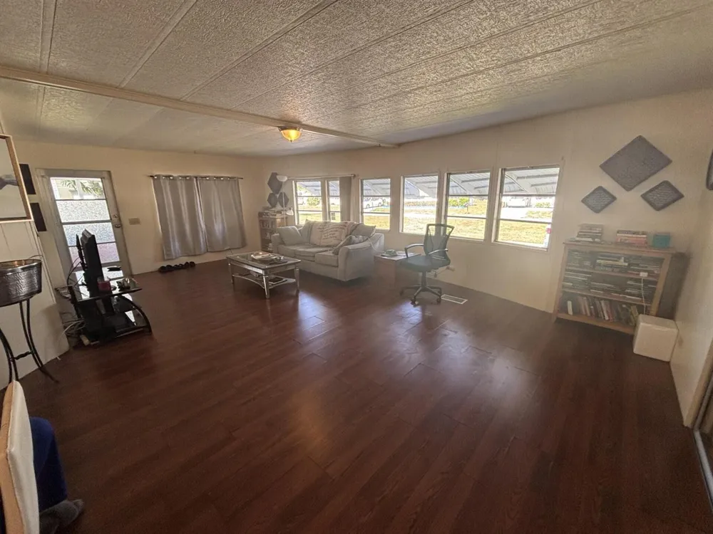 6445 Cypress Lane Atlantis, FL 33462