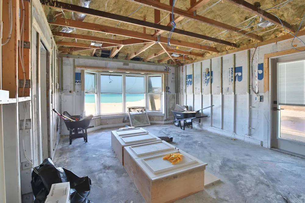 7816 Sanderling Road Sarasota, FL 34242