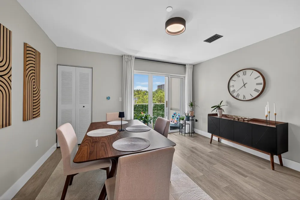 2535 NE 193rd Street #3203 Miami, FL 33180