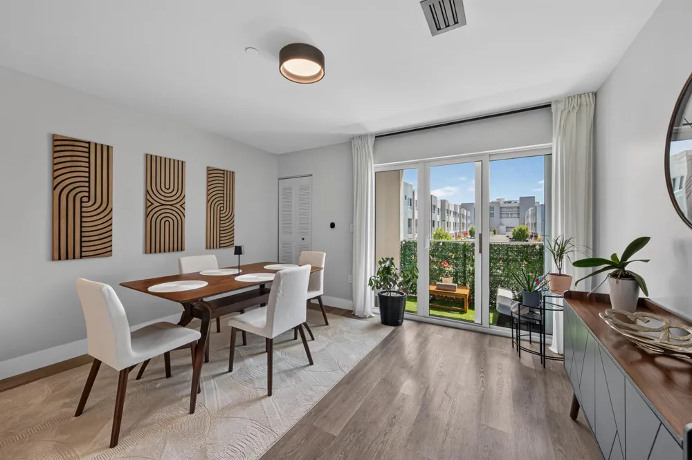 2535 NE 193rd Street #3203 Miami, FL 33180
