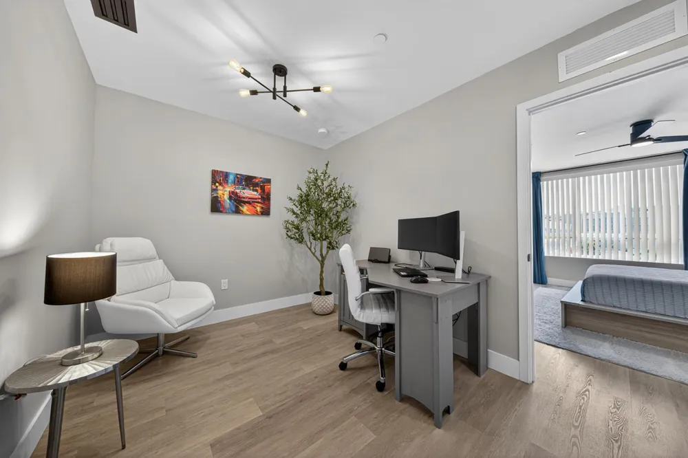 2535 NE 193rd Street #3203 Miami, FL 33180