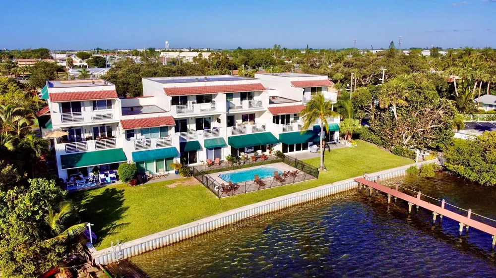 324 Lake Drive Lantana, FL 33462