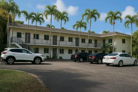 100 SW 9th Street #103