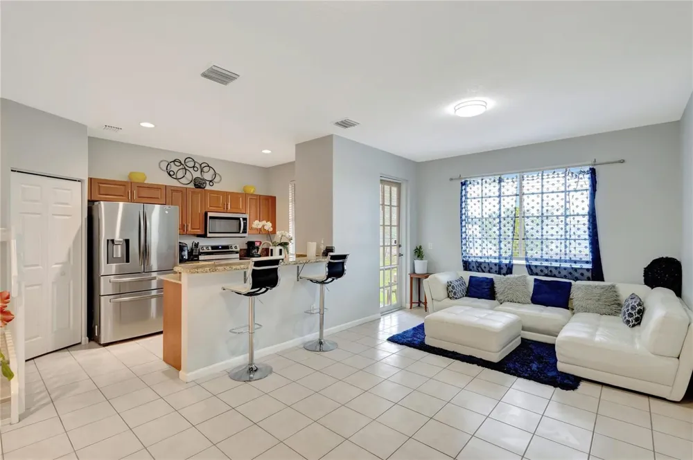 2037 Nassau Drive #2037 Riviera Beach, FL 33404
