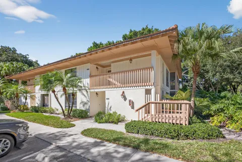 605 Brackenwood Cove