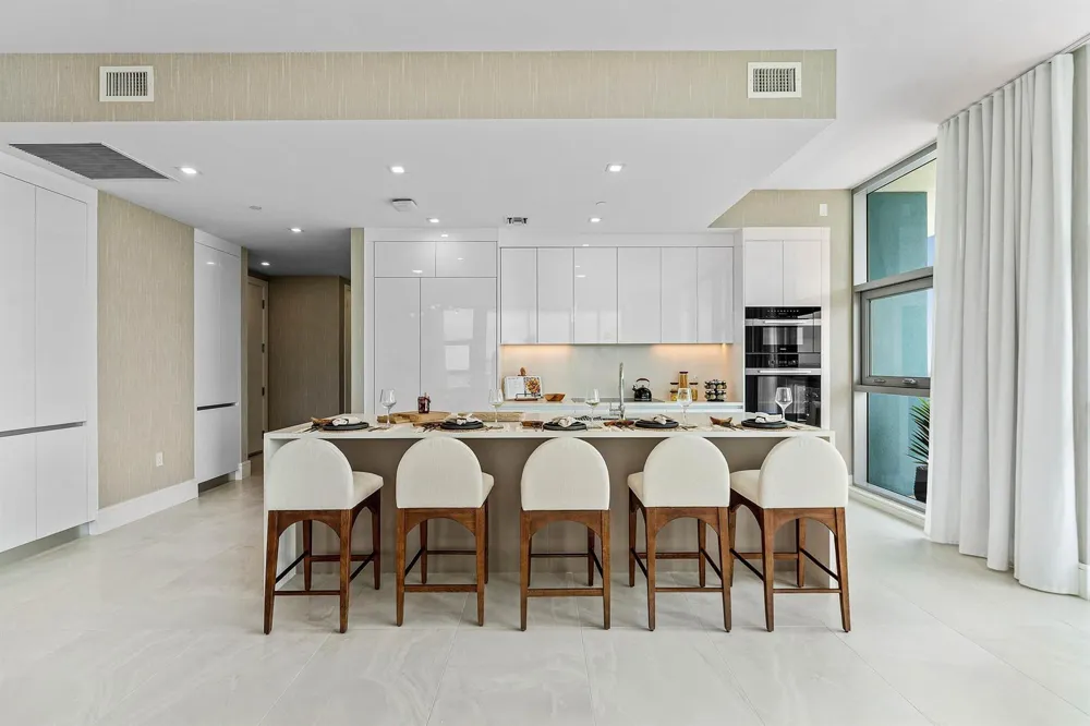 220 Lake Shore Drive #2123 Lake Park, FL 33403
