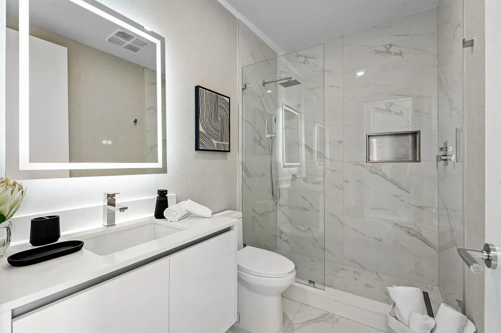 220 Lake Shore Drive #2123 Lake Park, FL 33403