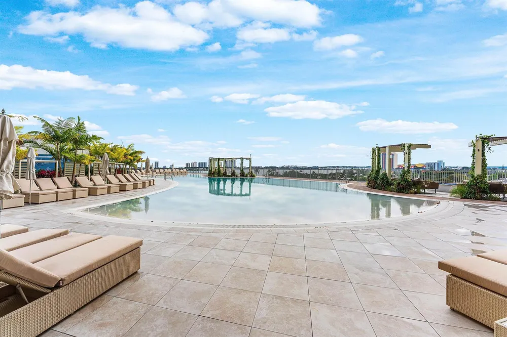220 Lake Shore Drive #2123 Lake Park, FL 33403