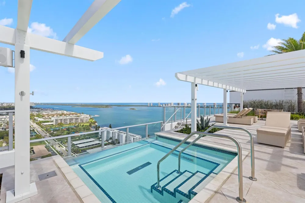 220 Lake Shore Drive #2123 Lake Park, FL 33403