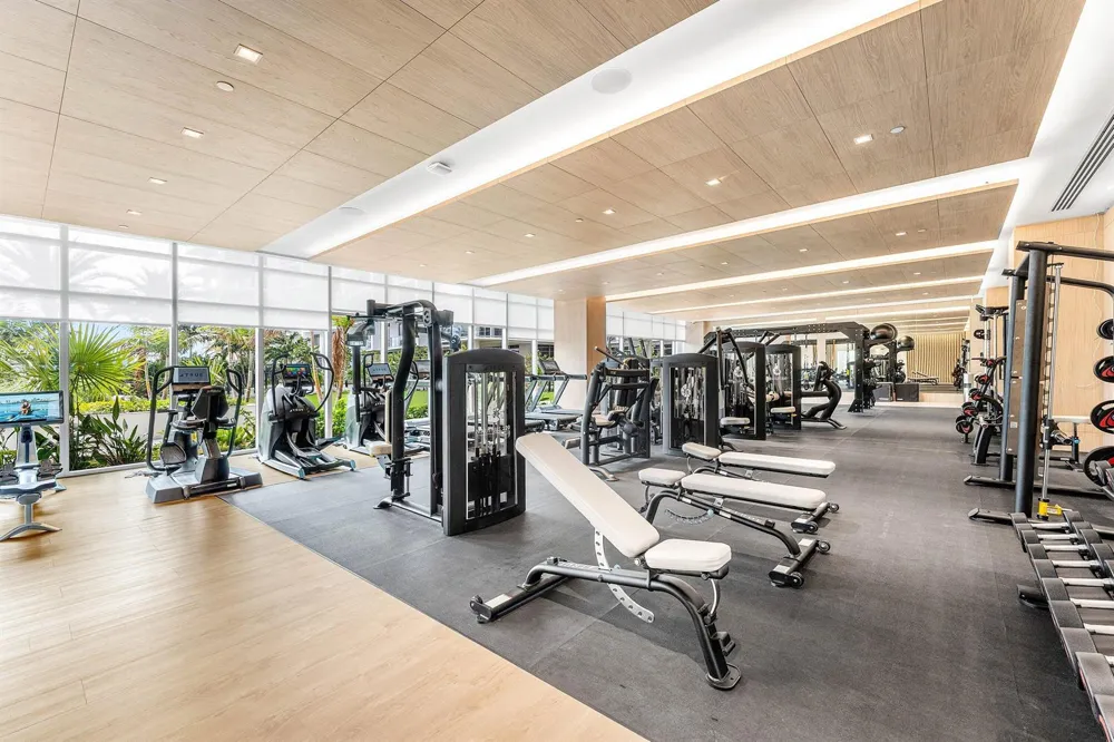 220 Lake Shore Drive #2123 Lake Park, FL 33403