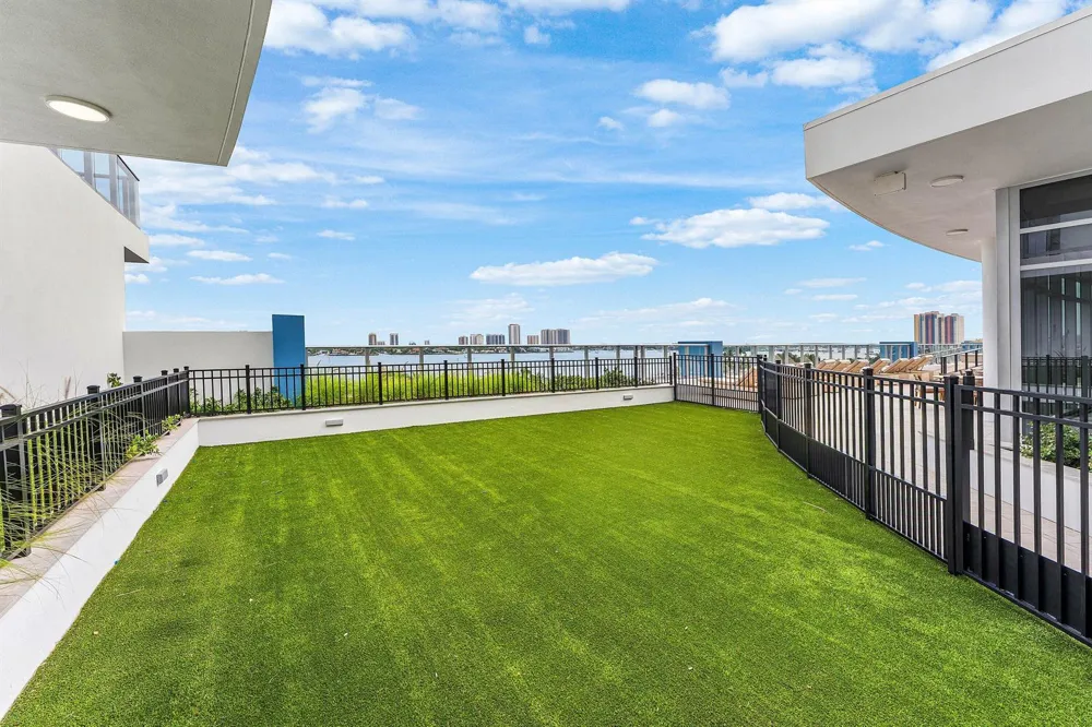 220 Lake Shore Drive #2123 Lake Park, FL 33403