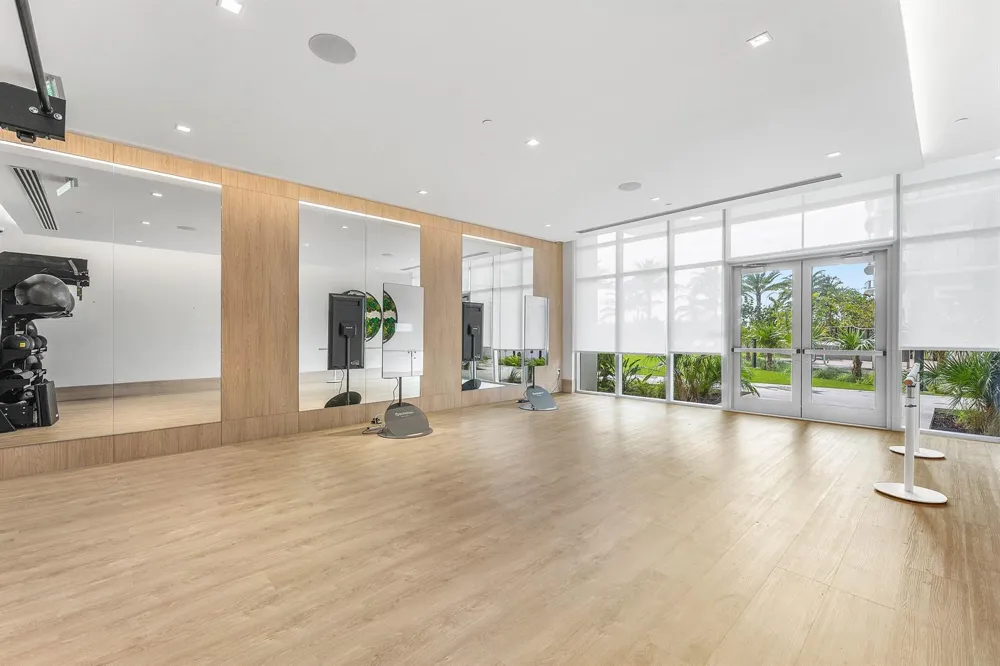 220 Lake Shore Drive #2123 Lake Park, FL 33403