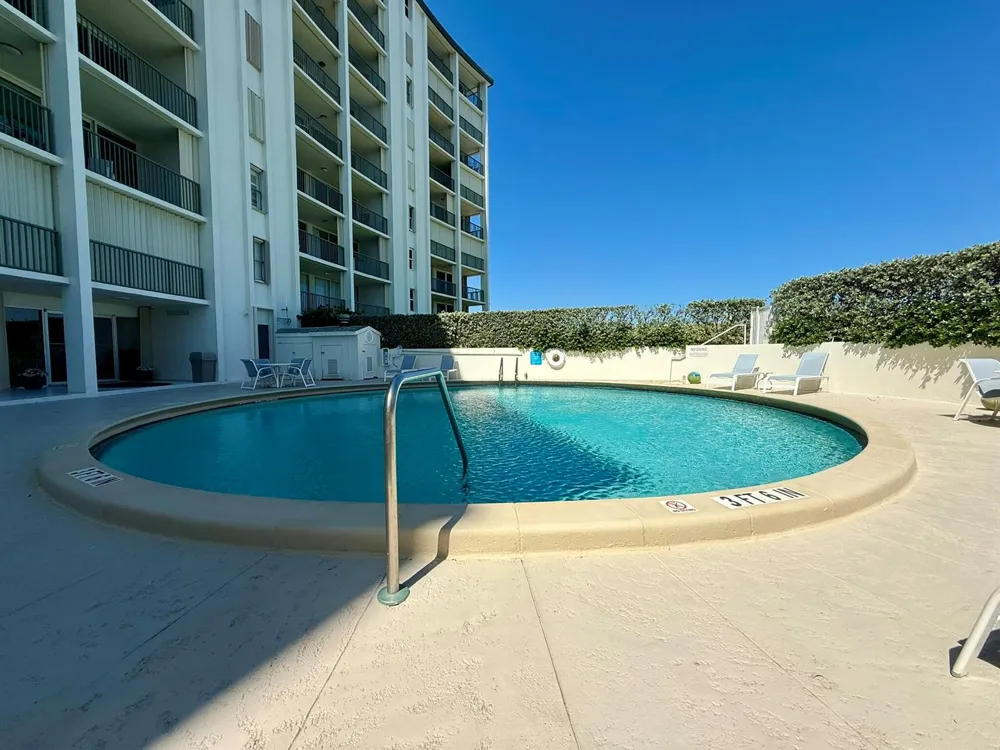 5400 Ocean Drive #1d Singer Island, FL 33404