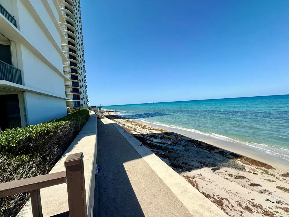 5400 Ocean Drive #1d Singer Island, FL 33404