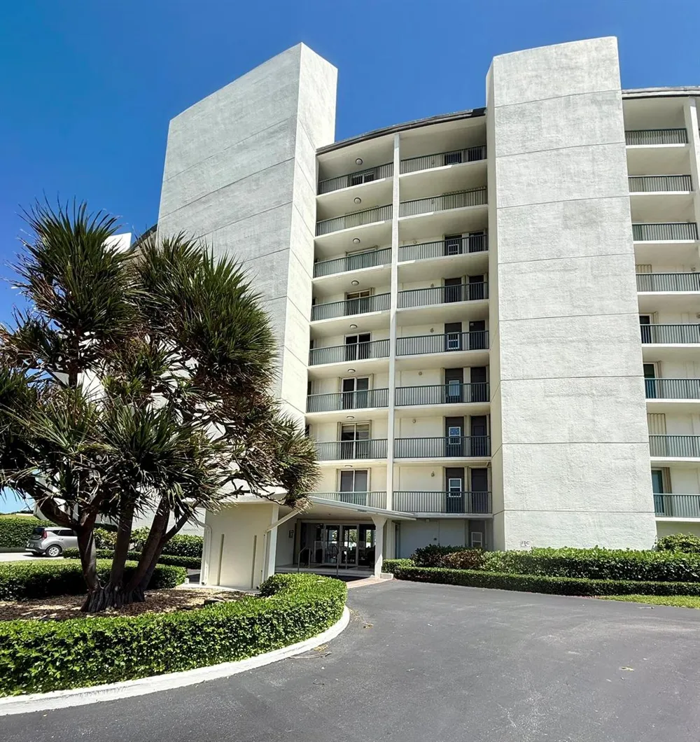 5400 Ocean Drive #1d Singer Island, FL 33404