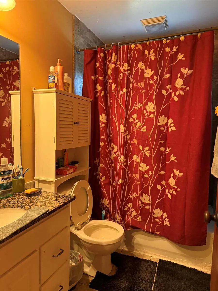 1410 NE 14th Terrace Cape Coral, FL 33909