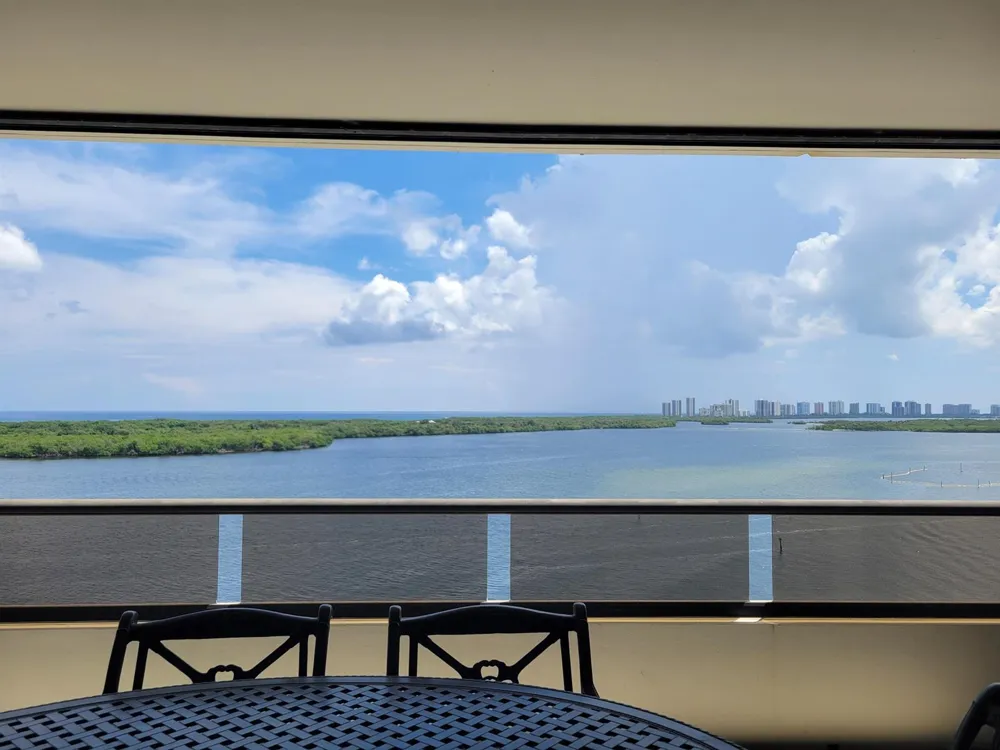 100 Lakeshore Drive #957 North Palm Beach, FL 33408
