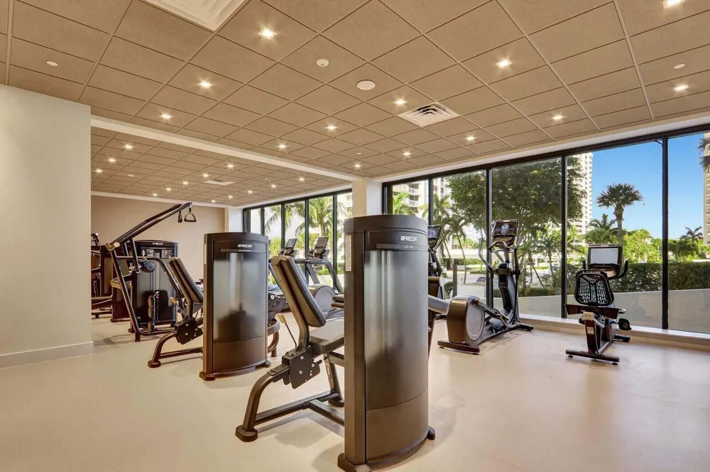100 Lakeshore Drive #957 North Palm Beach, FL 33408