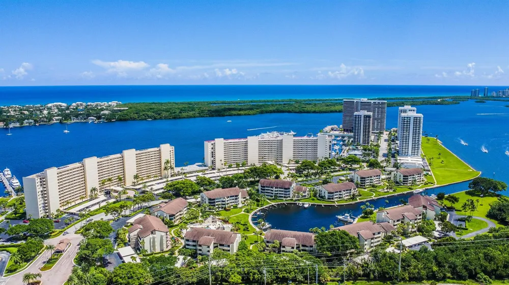100 Lakeshore Drive #957 North Palm Beach, FL 33408