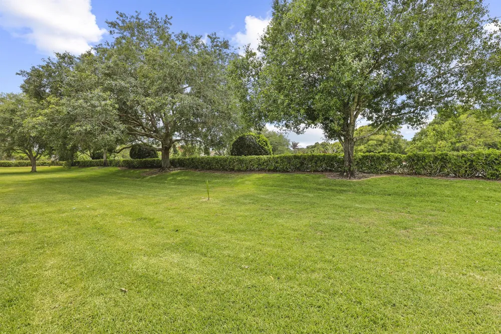 2631 12th Square SW Vero Beach, FL 32968