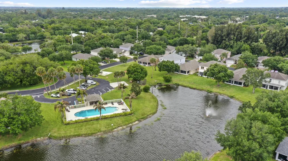 2631 12th Square SW Vero Beach, FL 32968