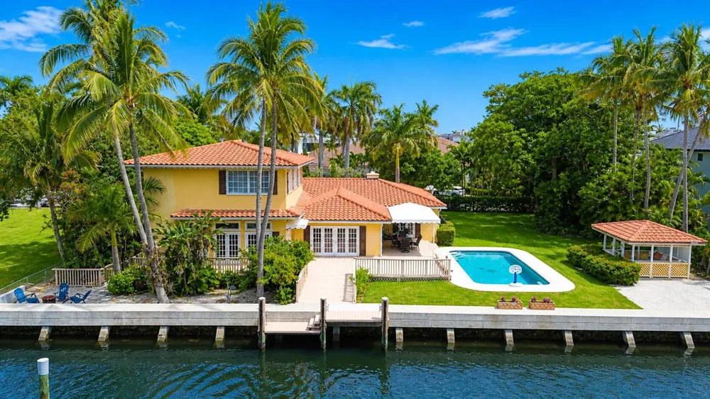 2400 Delmar Place Fort Lauderdale, FL 33301