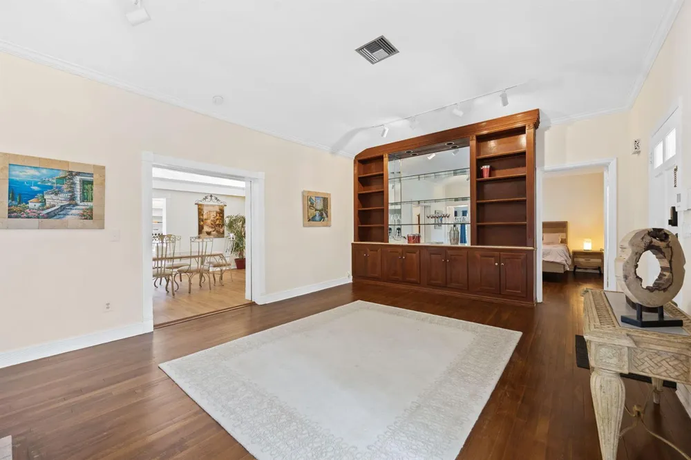 2400 Delmar Place Fort Lauderdale, FL 33301