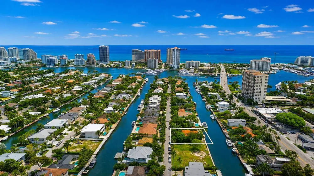 2400 Delmar Place Fort Lauderdale, FL 33301