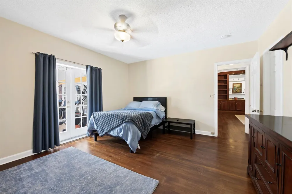 2400 Delmar Place Fort Lauderdale, FL 33301