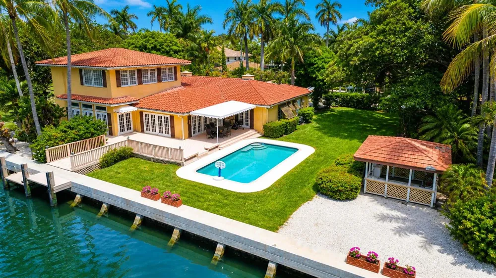 2400 Delmar Place Fort Lauderdale, FL 33301