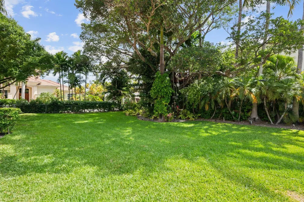 2400 Delmar Place Fort Lauderdale, FL 33301