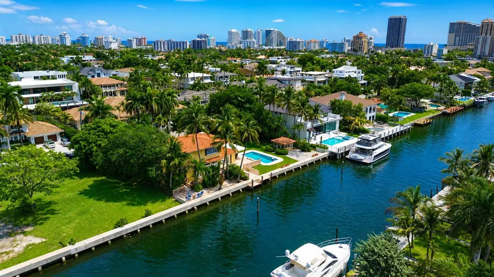 2400 Delmar Place Fort Lauderdale, FL 33301