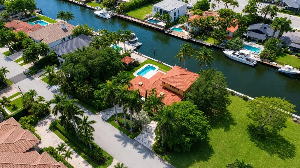 2400 Delmar Place Fort Lauderdale, FL 33301