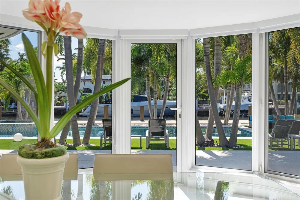 207 Royal Palm Drive Fort Lauderdale, FL 33301