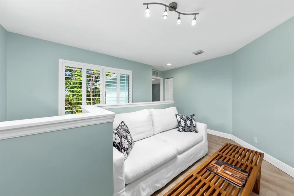 490 Mars Way Juno Beach, FL 33408