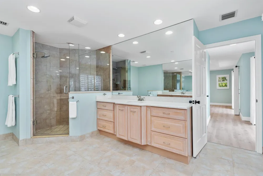 490 Mars Way Juno Beach, FL 33408